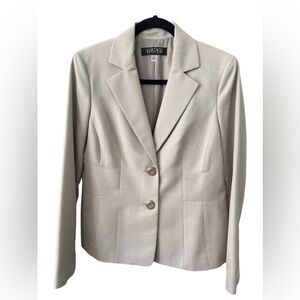 Kasper Size 8 Two-Button Suit Jacket in Summer Straw